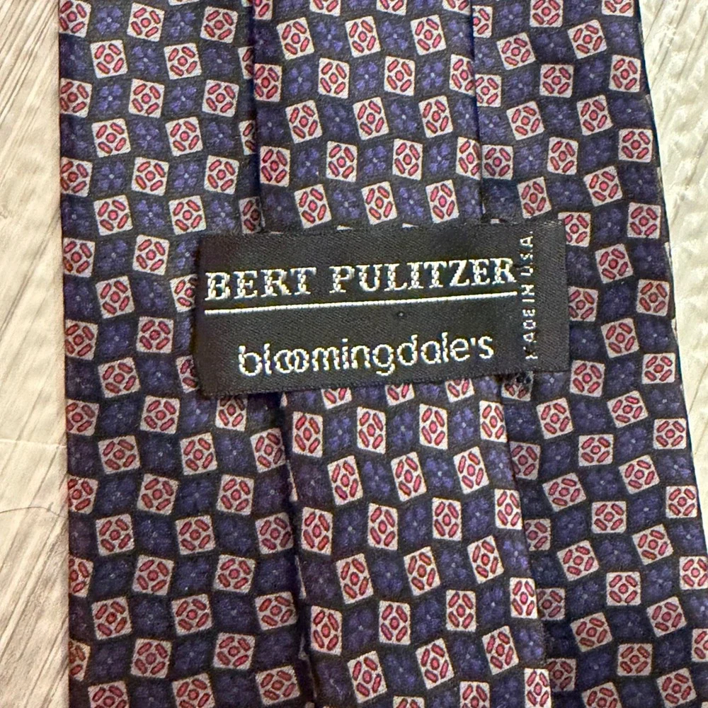 Bert Pulitzer 100% Silk Tie Burgundy Purple Grey Black Geometric Medallion USA